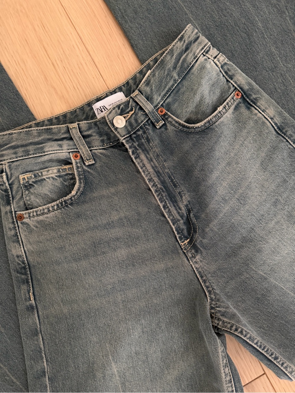 Zara jeans